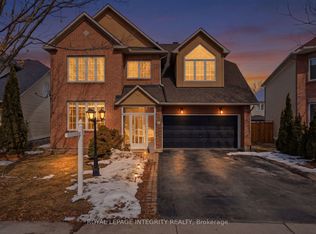 7 Len Lunney Cres, Ottawa, ON K2G 6X6