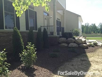 Must See Front Entrance