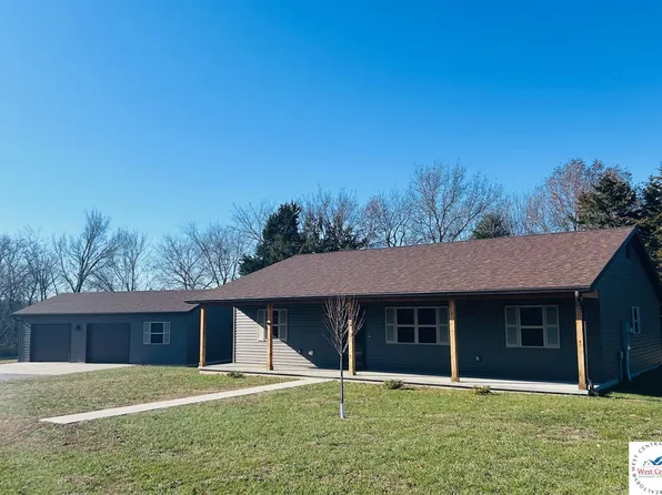 212 Cherry Ln, Cole Camp, MO 65325