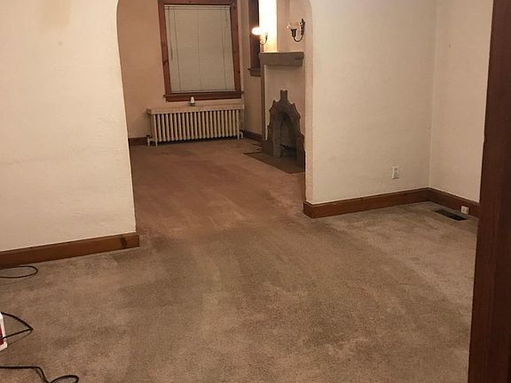 3rd image of 3943 Dunnica Ave