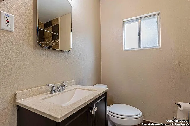 120 Nelson Ave — Photo 22