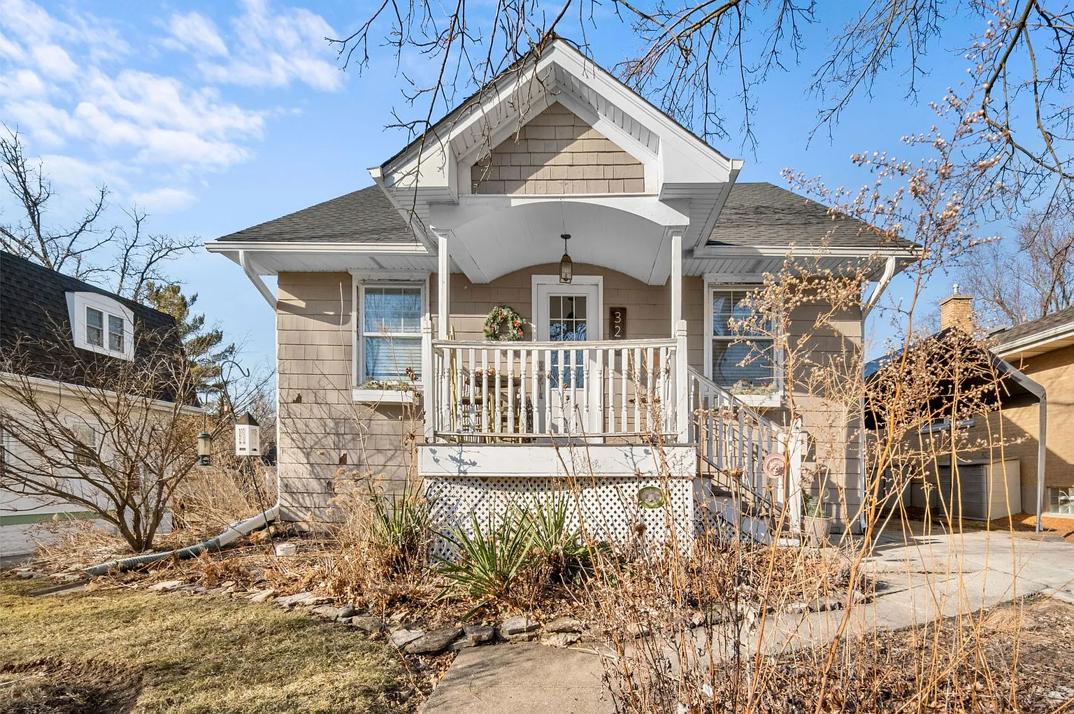 320 7th St photo 1