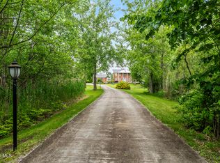 987 Grooms Rd, Rexford, NY 12148