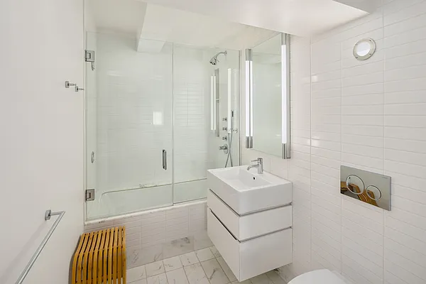 Rented by Compass | media 7