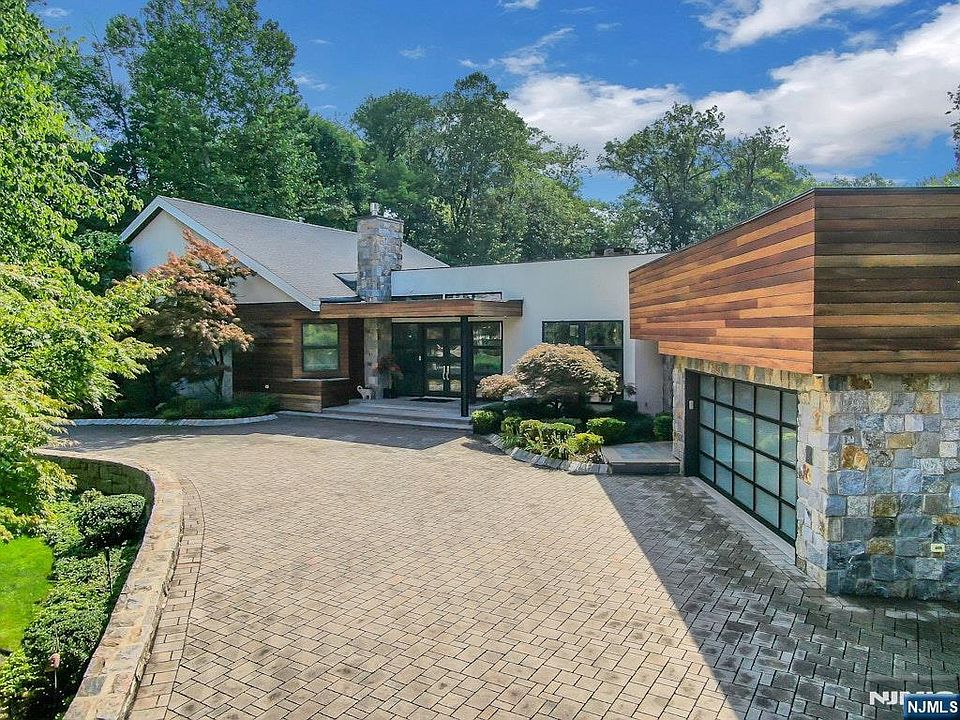 1st image of 34 Warren Lane