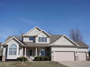 3 Conway Cir, Bloomington, IL