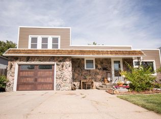 121 W O St, Mccook, NE 69001