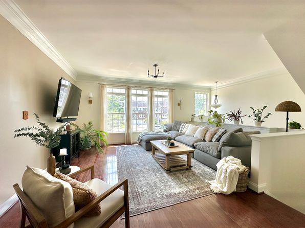 2624 Glenriver Way