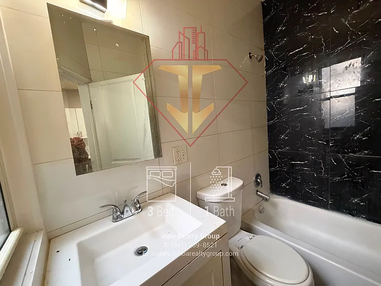 26 Andrew St #1L — Photo 6