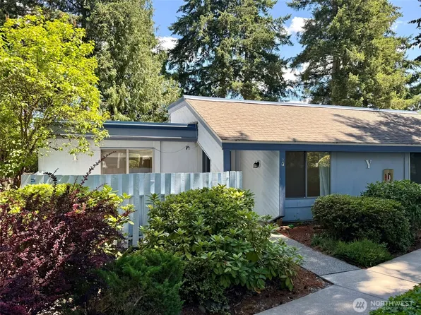 4308 NE Sunset Boulevard #Y2, Renton, WA 98059