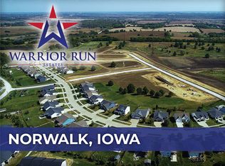 1318 W Lincoln Pl, Norwalk, IA 50211
