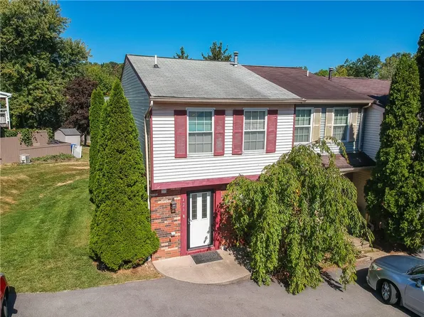 426 Timber Trl, Imperial, PA 15126
