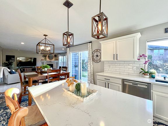 4th image of 7303 Cranberry Court SE