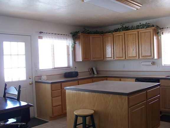 5th image of 361 Hillview Dr