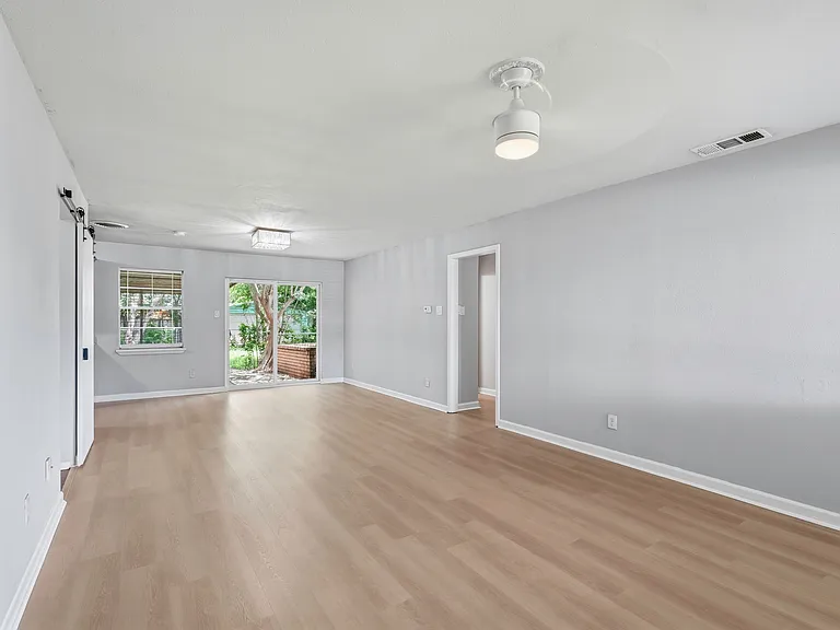 2607 Clearview Cir — Photo 20