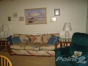 Living Room (2)