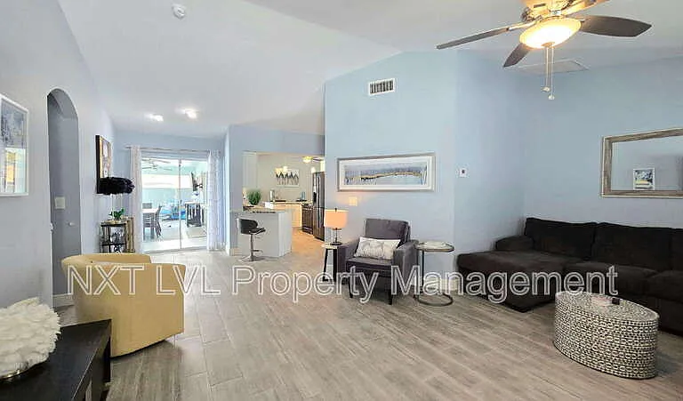 837 SE 3rd Ter — Photo 13