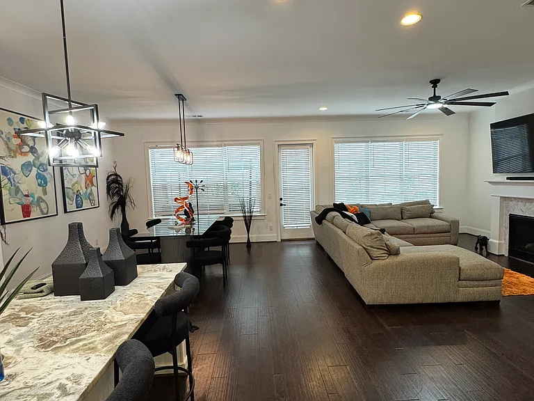 529 Springer Bnd NW — Photo 42