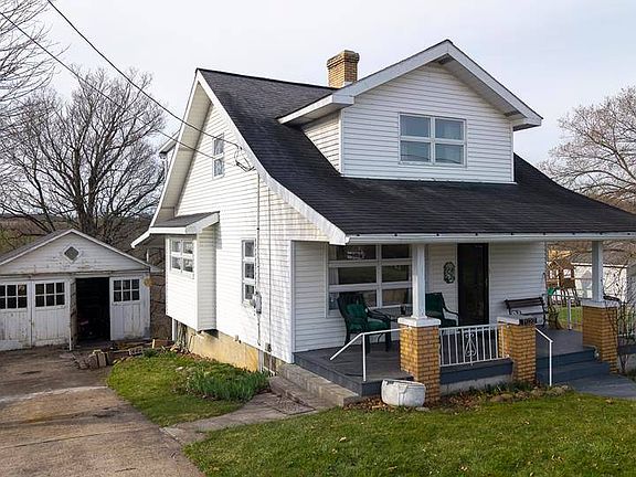 5th image of 1022 Mapletown Rd