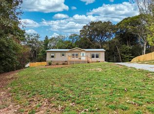 198 Fern Ave, Camden, TN 38320