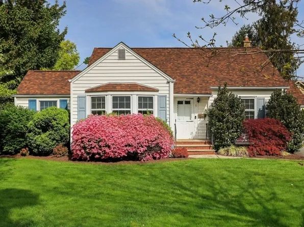 1 Roselle Ave, Cranford Twp., NJ 07016