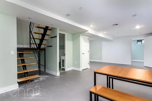Rented by Rennit Inc. | media 24