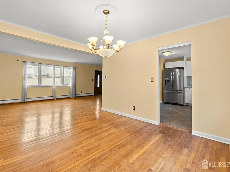 762 Valley St #762 — Photo 8