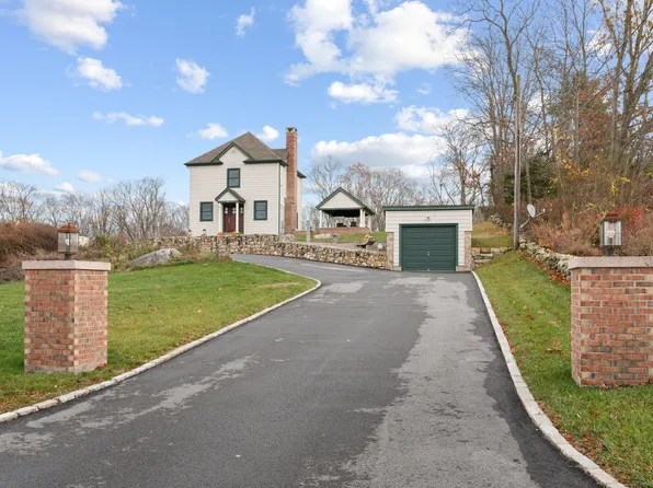 45 Cross Road, Waterford, CT 06385