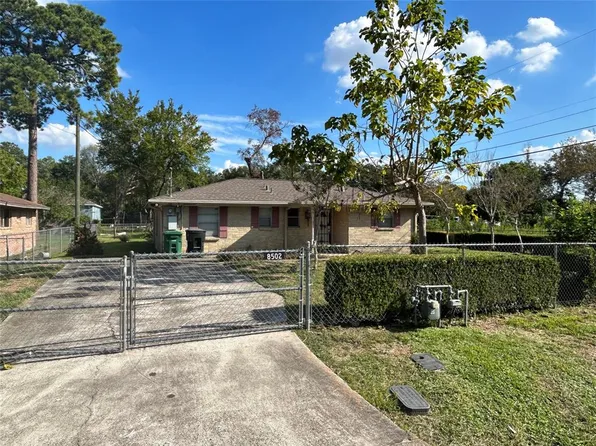 8502 Spaulding Street, Houston, TX 77016