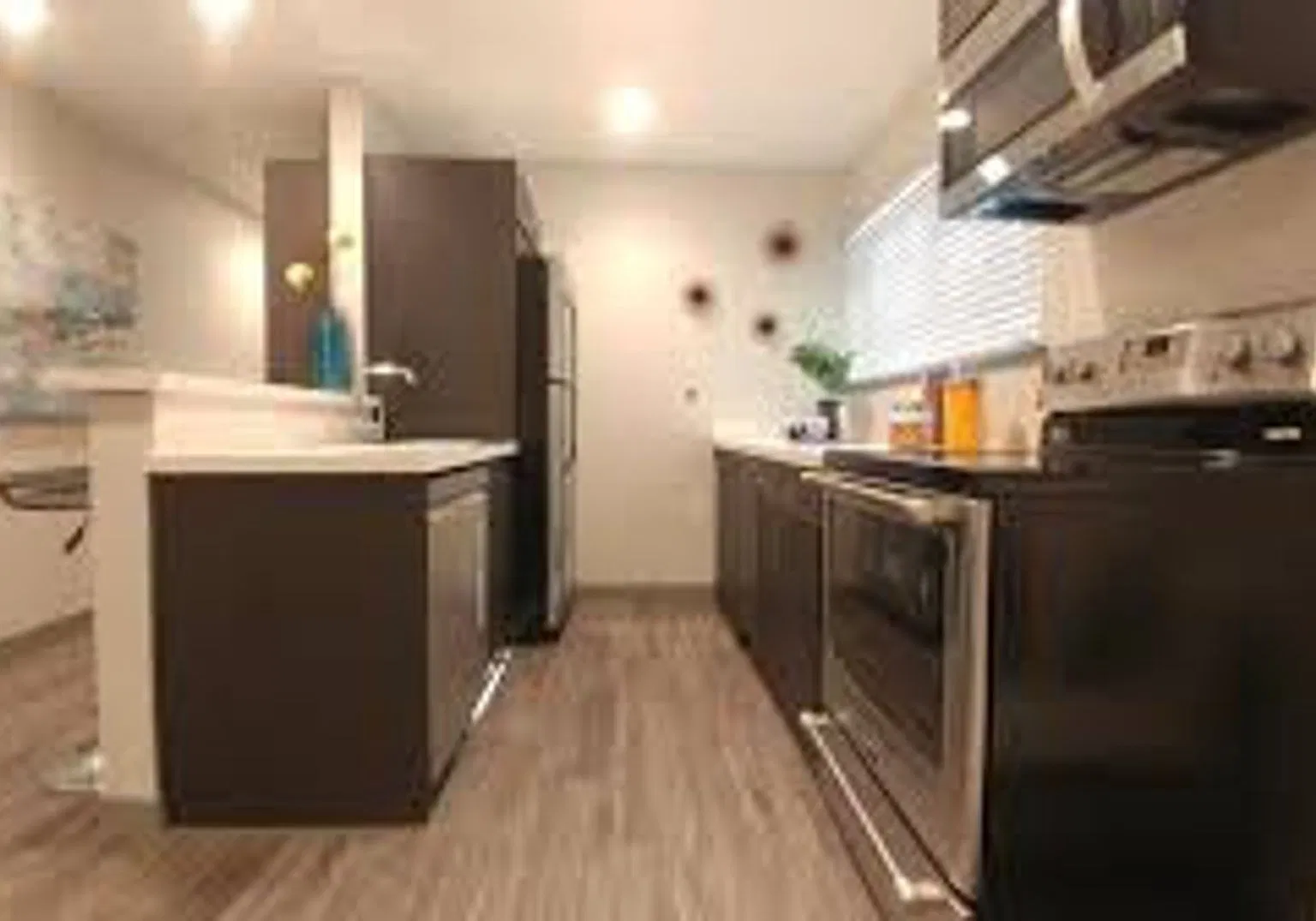F Street Apartments — Photo 3