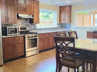 816 Crothers Ln, Rockville, MD 20852