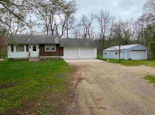 E1348 Frontage Rd, Waupaca, WI 54981