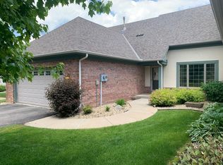8305 Essex Rd, Chanhassen, MN 55317