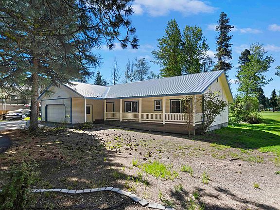 3rd image of 800 Evergreen Dr
