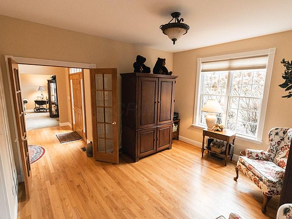 4th image of 11 Suncrest Ct