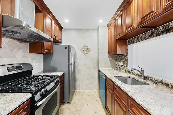 Rented by REAL New York | media 27