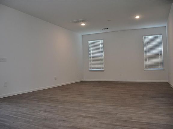 2nd image of 10614 Cashew Run Ln