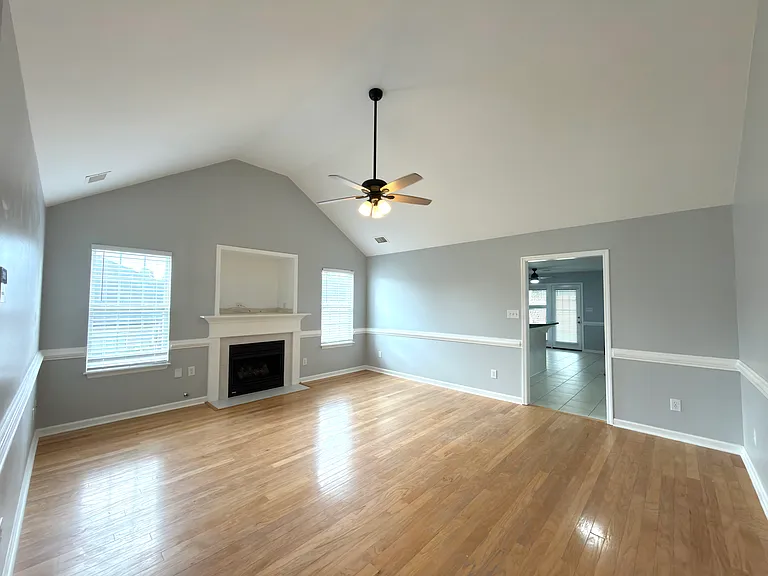 476 Connemara Trl — Photo 6