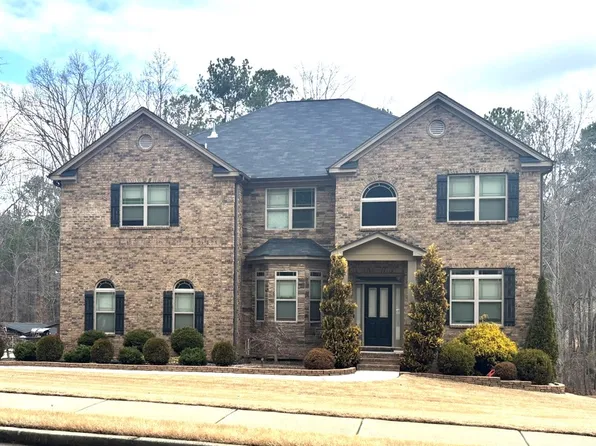 4424 Meadowwood Dr, Loganville, GA 30052