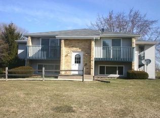 519 Seminole Way, De Forest, WI 53532