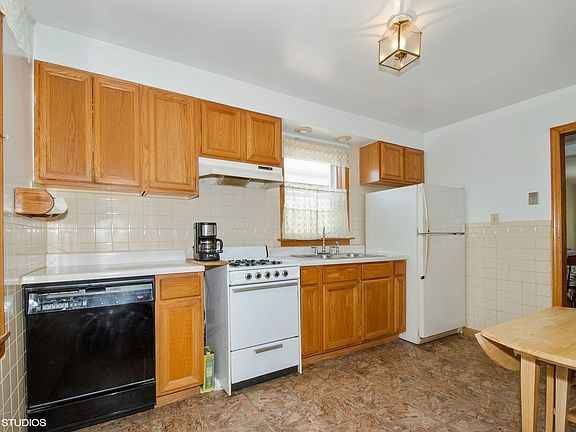 4th image of 2916 N Kolmar Ave