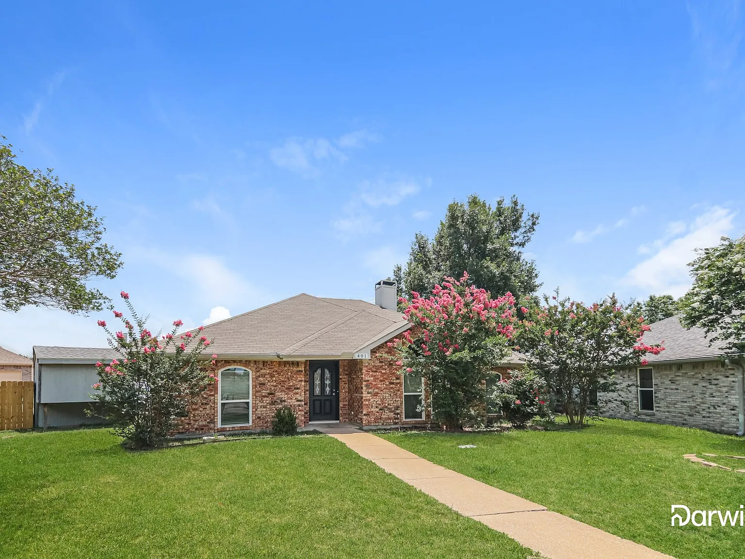 4 bed, 3.0 bath, 2053 sqft, $2,345 — Photo 2