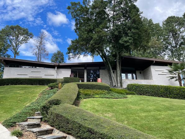 360 Elden Dr