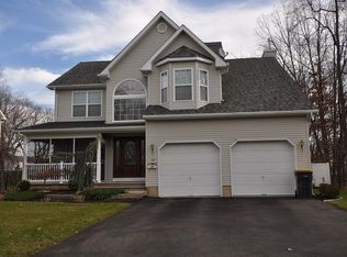 18 Austin Ave, Old Bridge, NJ 08857