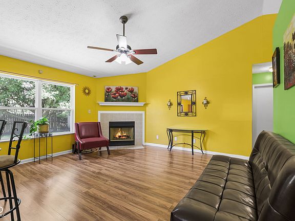 5th image of 8315 Corinth Pl