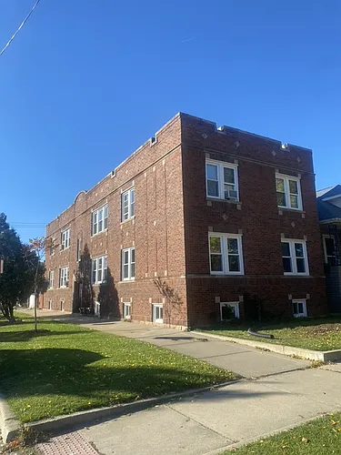 3920 N Leclaire Ave #2 Photo 1