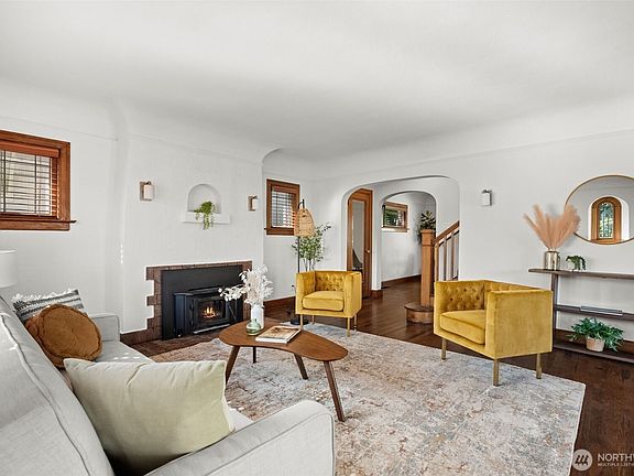 5th image of 942 S Ridgewood Avenue