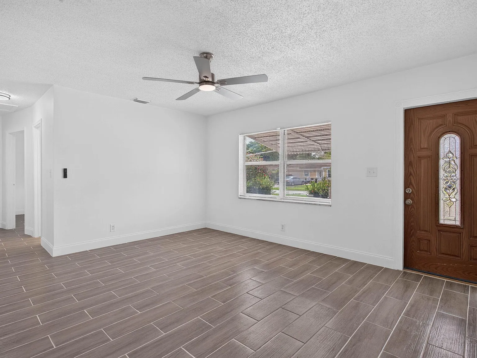 4 bed, 2.0 bath, 1502 sqft, $3,000 — Photo 3