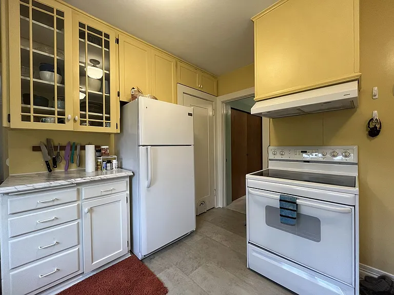 2430 SE Park Ave — Photo 9