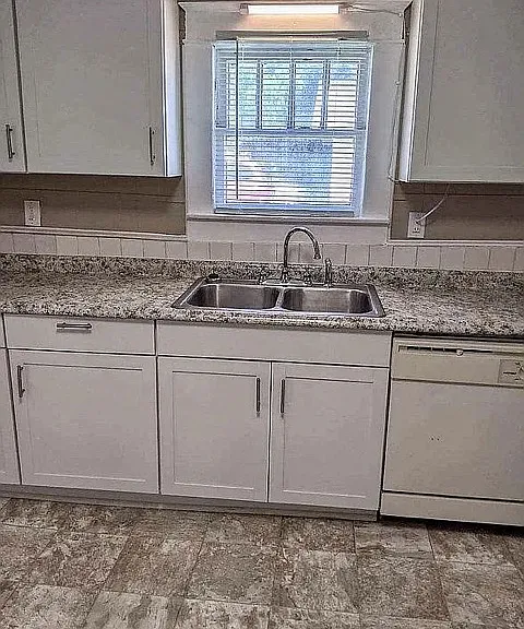 425 Greenwood Ave — Photo 5
